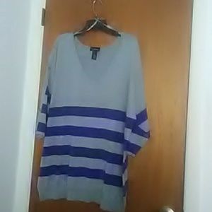 Women's top (loose fitting)